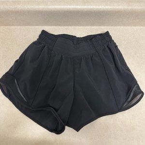 Lululemon shorts size 4